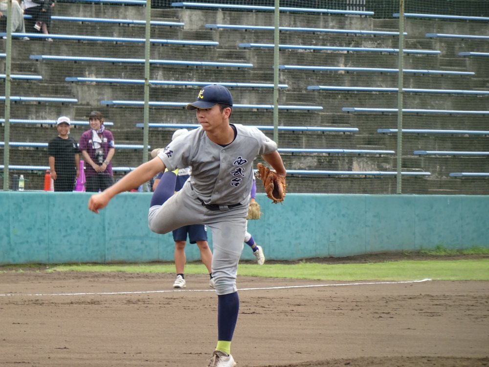 仲間のミスを取り返す粘り強さを見せ、県立川口に勝利! 仲間のミスを取り返す粘り強さを見せ、県立川口に勝利!