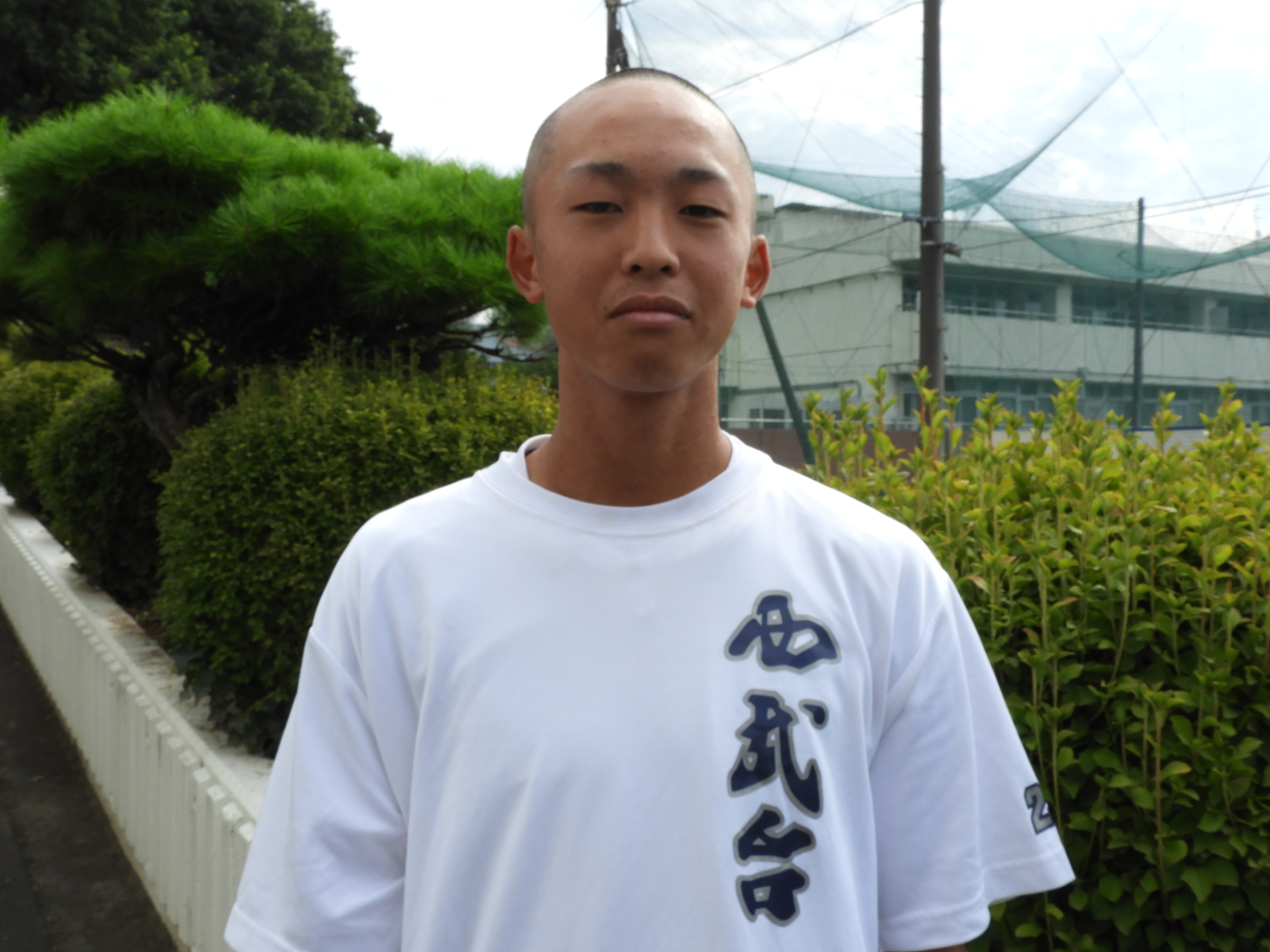南川　有人